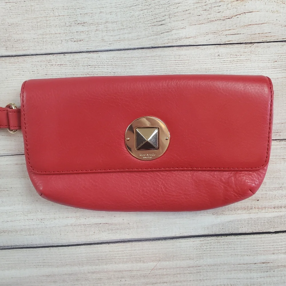 Kate Spade Red Leather Wristlet NWOT - Picture 1 of 7